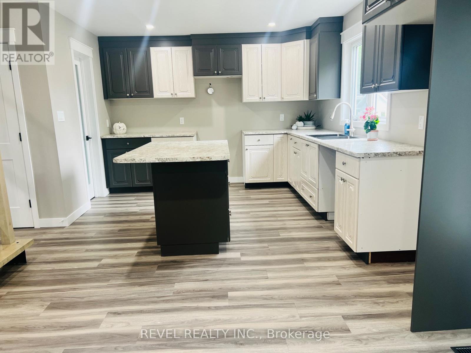 48 Sterling Avenue W, Timmins, Ontario  P4N 3K3 - Photo 11 - T13432870