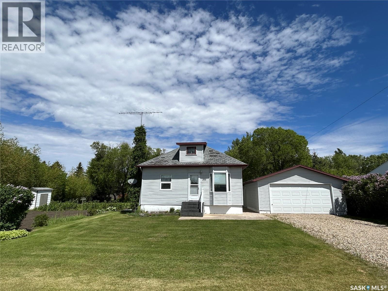 203 Phillips STREET, muenster, Saskatchewan