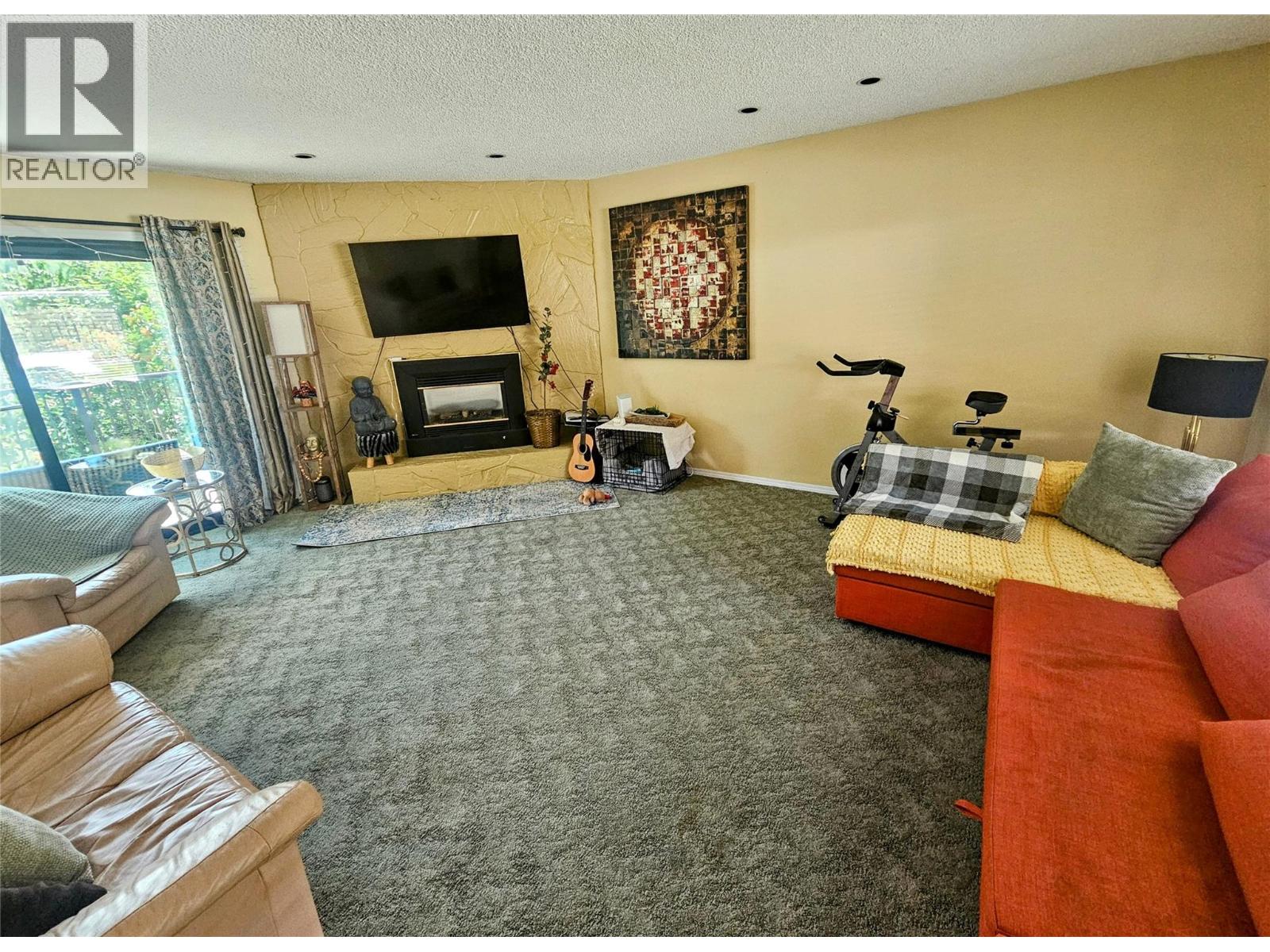 837 9th Street, Montrose, British Columbia  V0G 1P0 - Photo 5 - 10390920