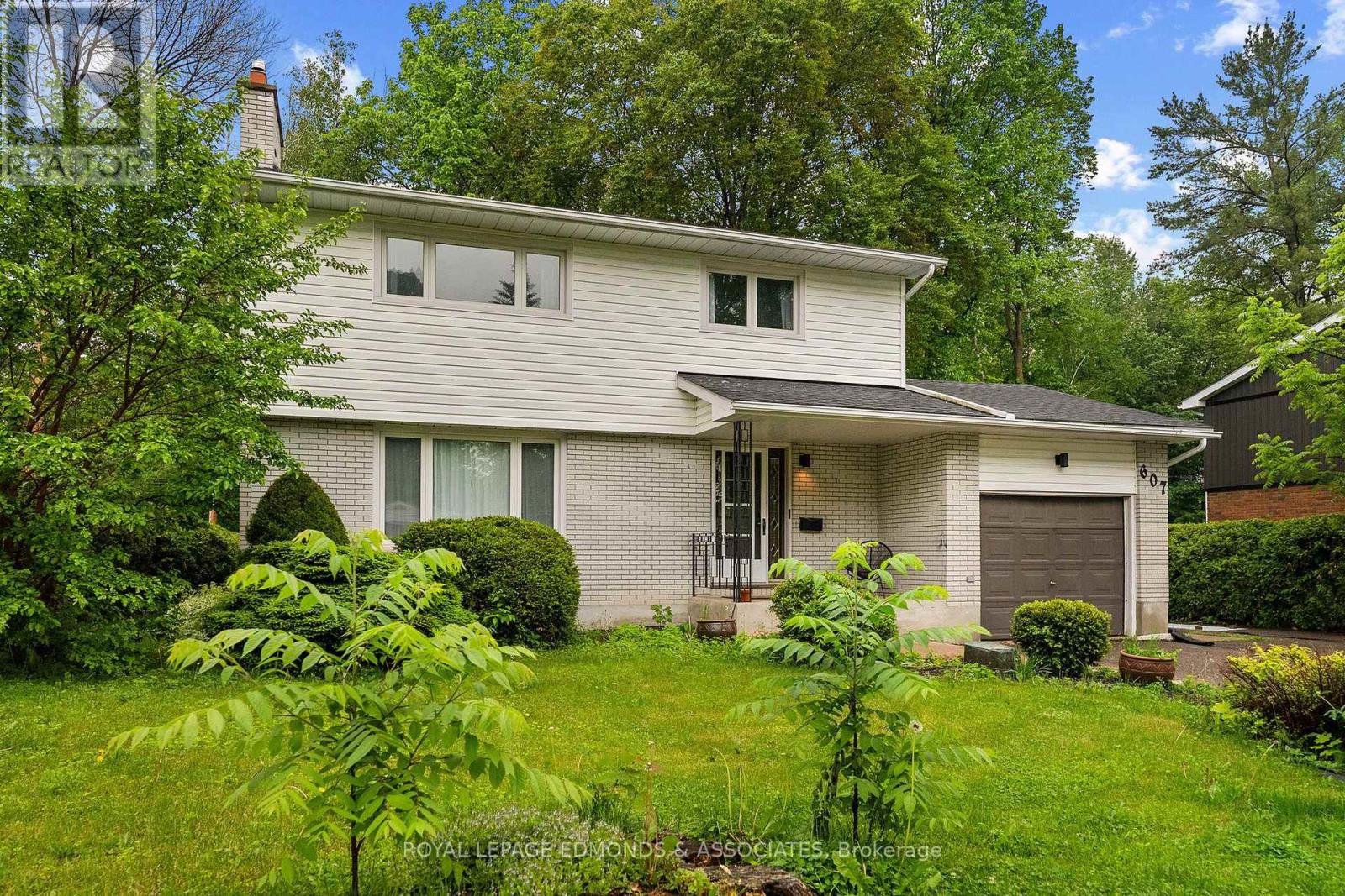 607 Elizabeth Street, Pembroke, Ontario K8A 1X3 - Photo 5 - X13434808