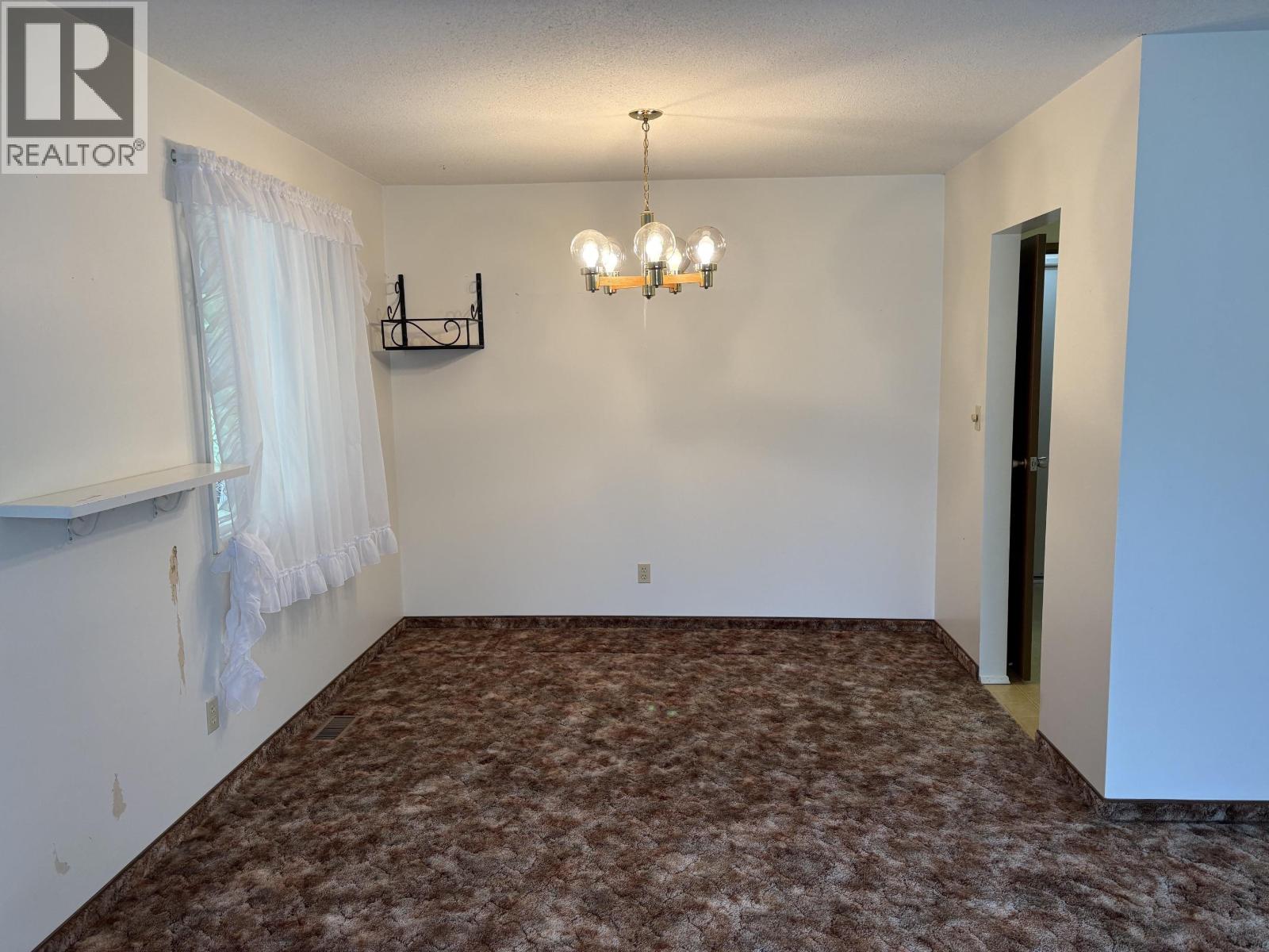 5032 Hansen Court, 108 Mile Ranch, British Columbia  V0K 2Z0 - Photo 11 - R3135232
