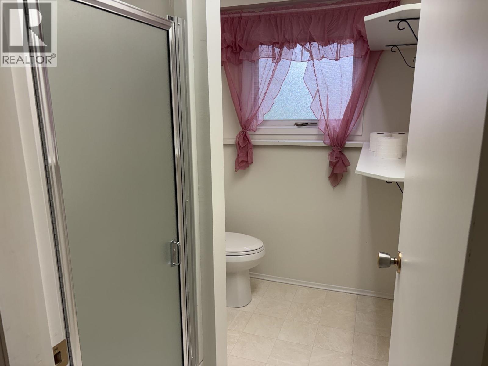 5032 Hansen Court, 108 Mile Ranch, British Columbia  V0K 2Z0 - Photo 31 - R3135232