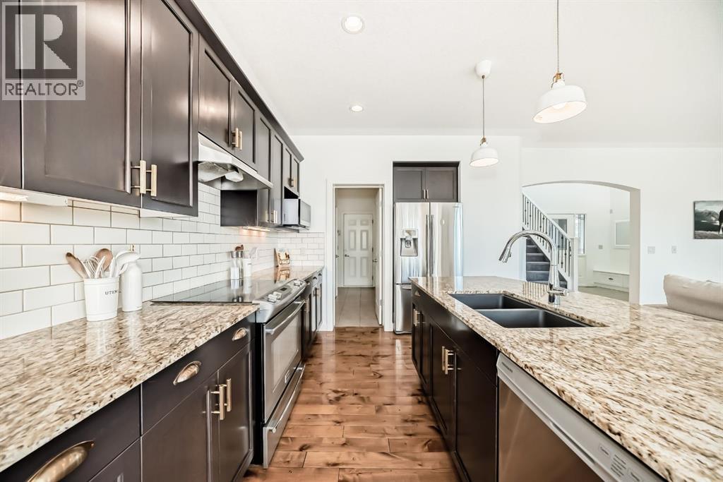 35 Sunset View, Cochrane, Alberta  T4C 0G3 - Photo 17 - A2312533