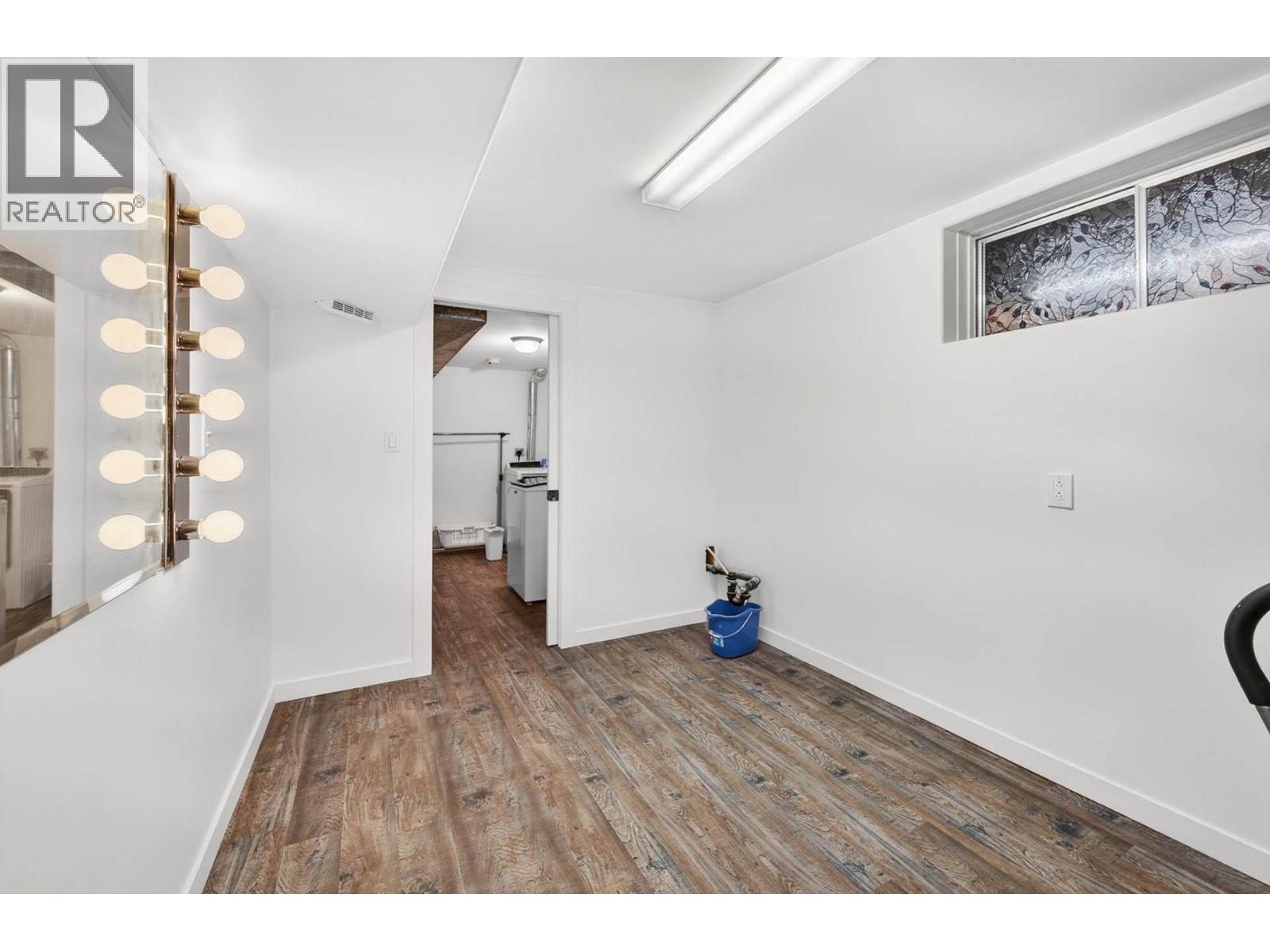 932 Renfrew Avenue, Kamloops, British Columbia  V2B 3X5 - Photo 34 - 10390845