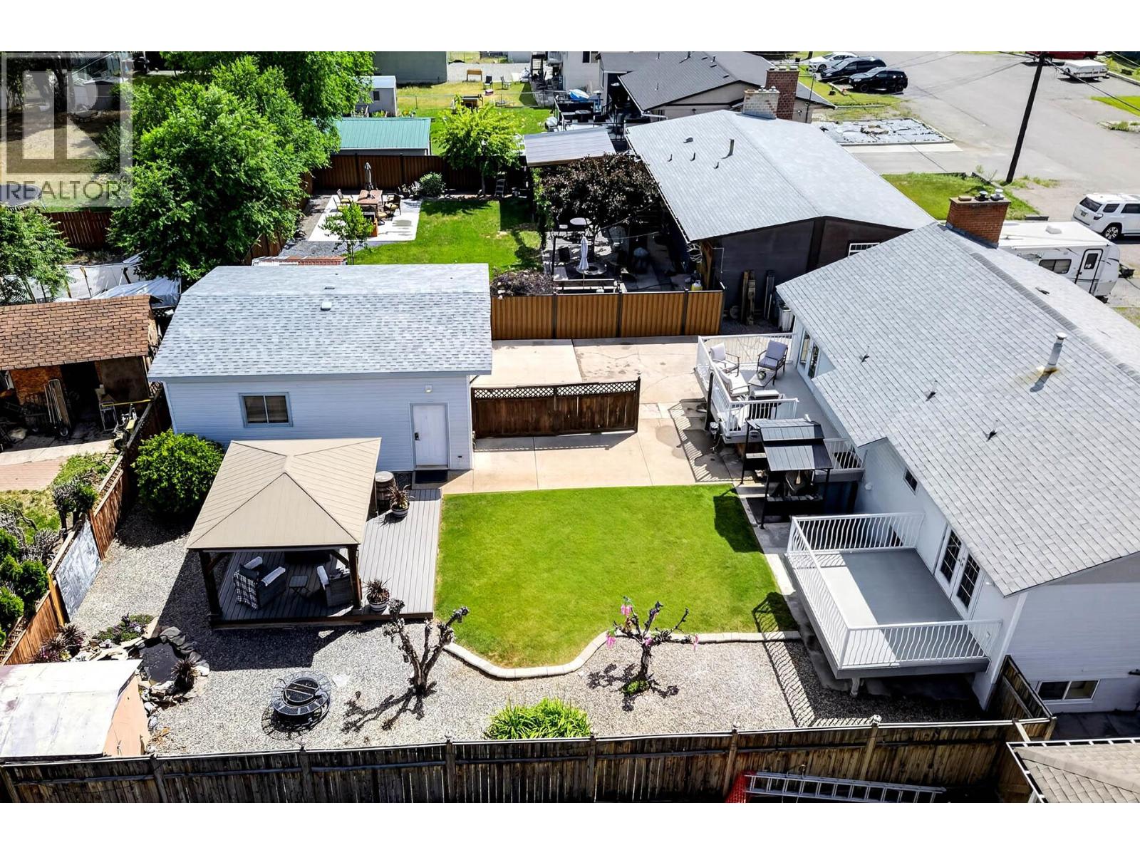 932 Renfrew Avenue, Kamloops, British Columbia  V2B 3X5 - Photo 58 - 10390845