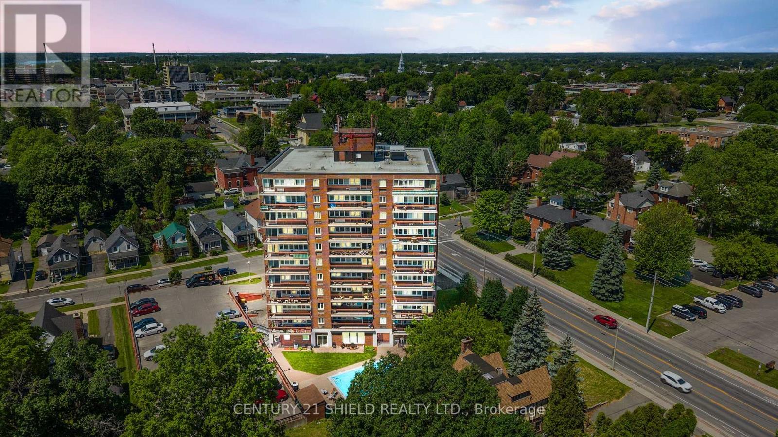 401 - 308 Second Street E, Cornwall, Ontario K6H 1Z1 - Photo 2 - X13434794