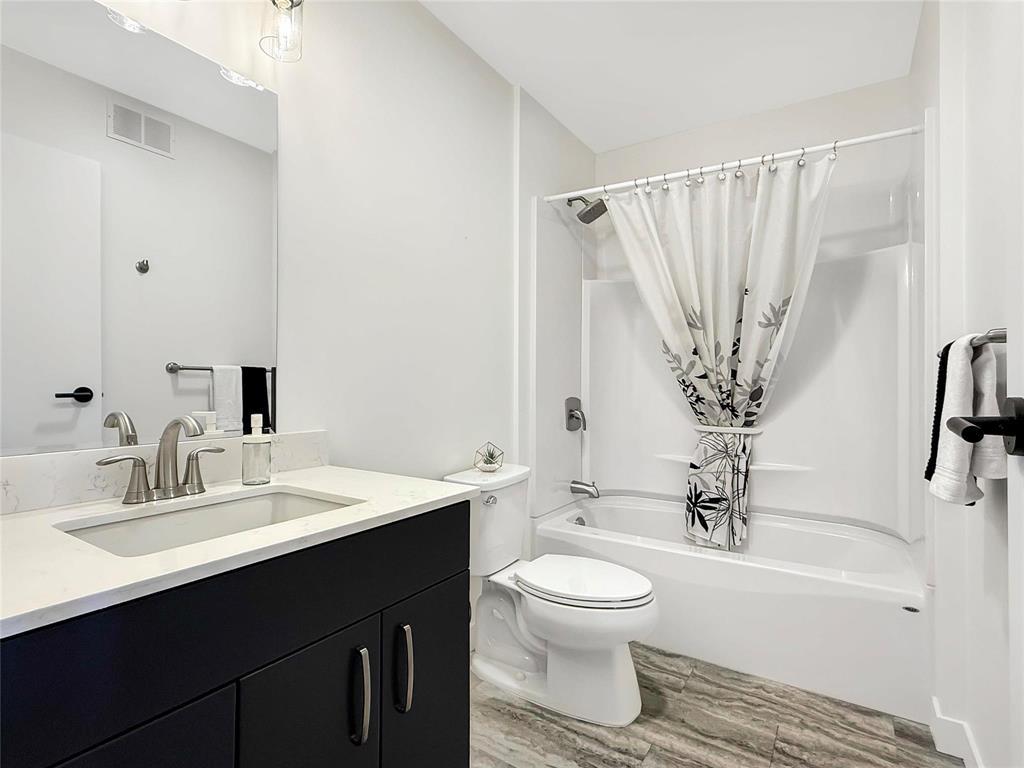 10 Woodridge Way, Brandon, Manitoba  R7A 7X8 - Photo 24 - 202613597