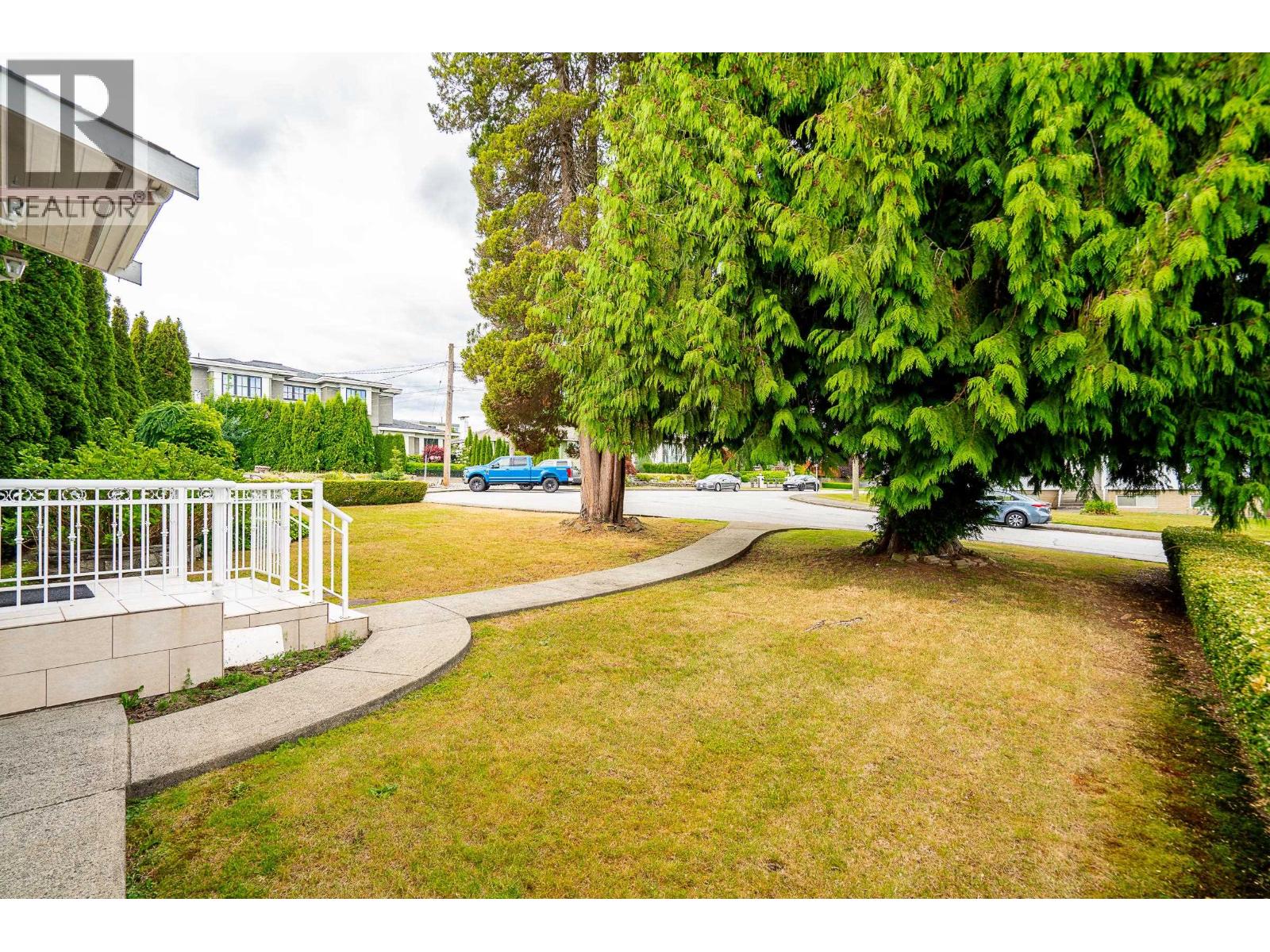 6565 Sumas Drive, Burnaby, British Columbia  V5B 2V1 - Photo 3 - R3134039