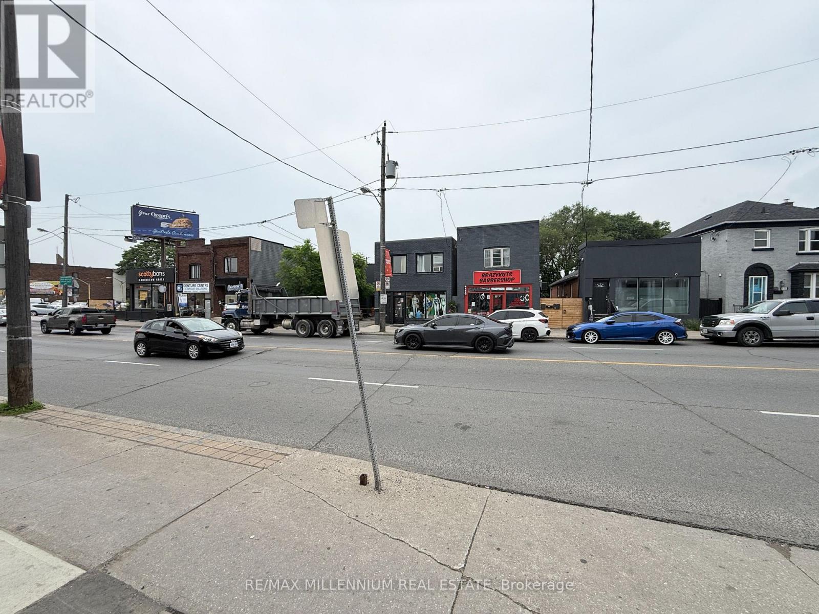 UPPER LEVEL - 520 ROGERS ROAD, Toronto, Ontario