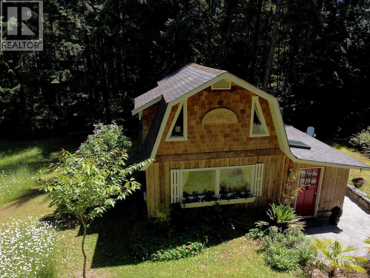 2254 North End Rd, Salt Spring, British Columbia  V8K 1A7 - Photo 29 - 1039939