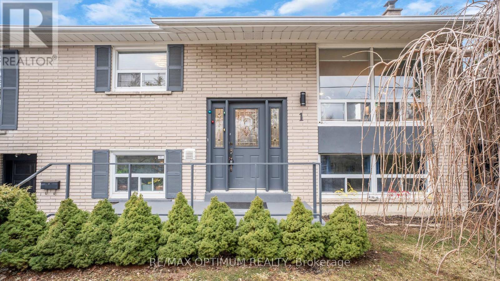 1 Dundee Drive, Toronto, Ontario  M3J 1H5 - Photo 9 - W13249152