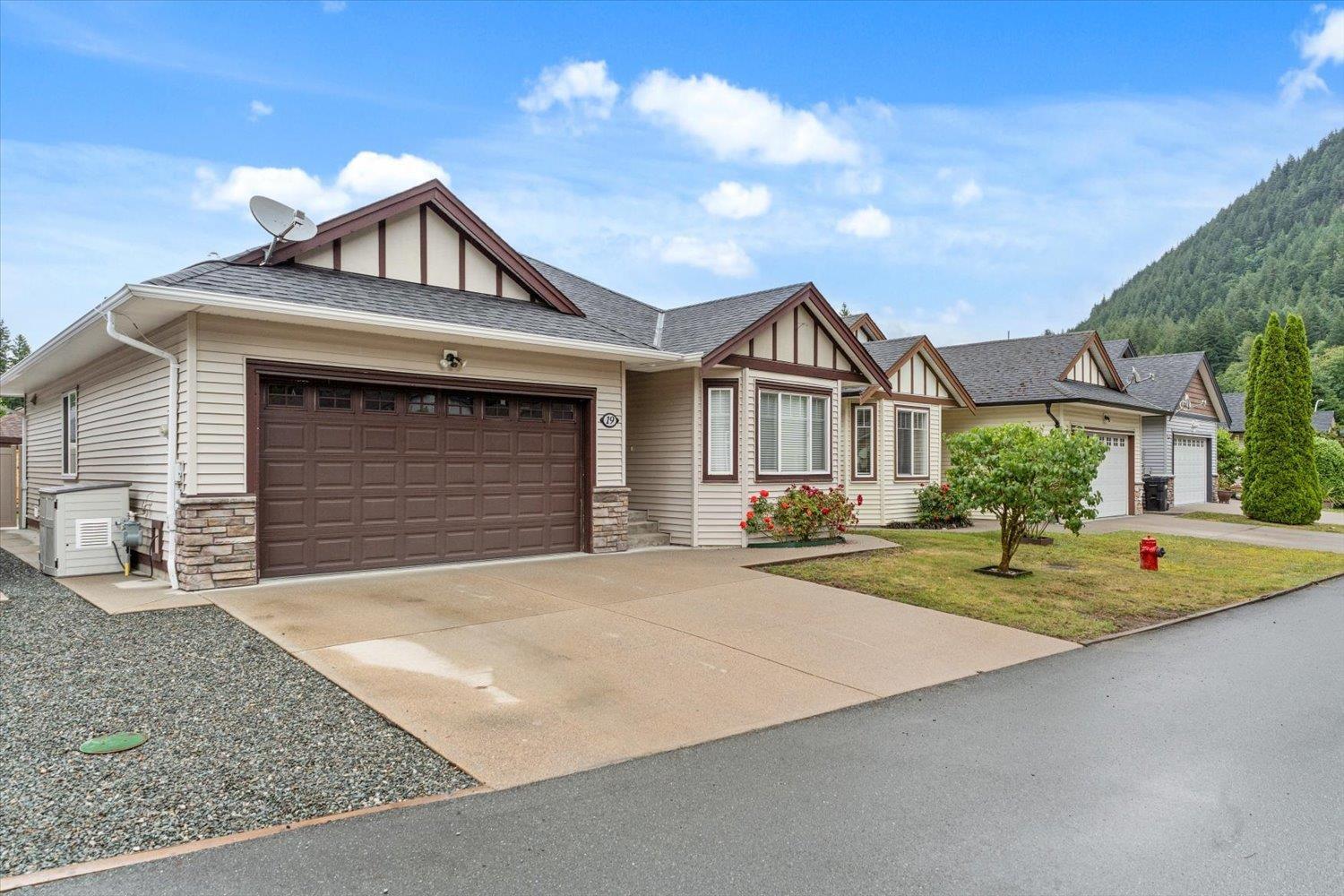19 20118 BEACON ROAD|Hope