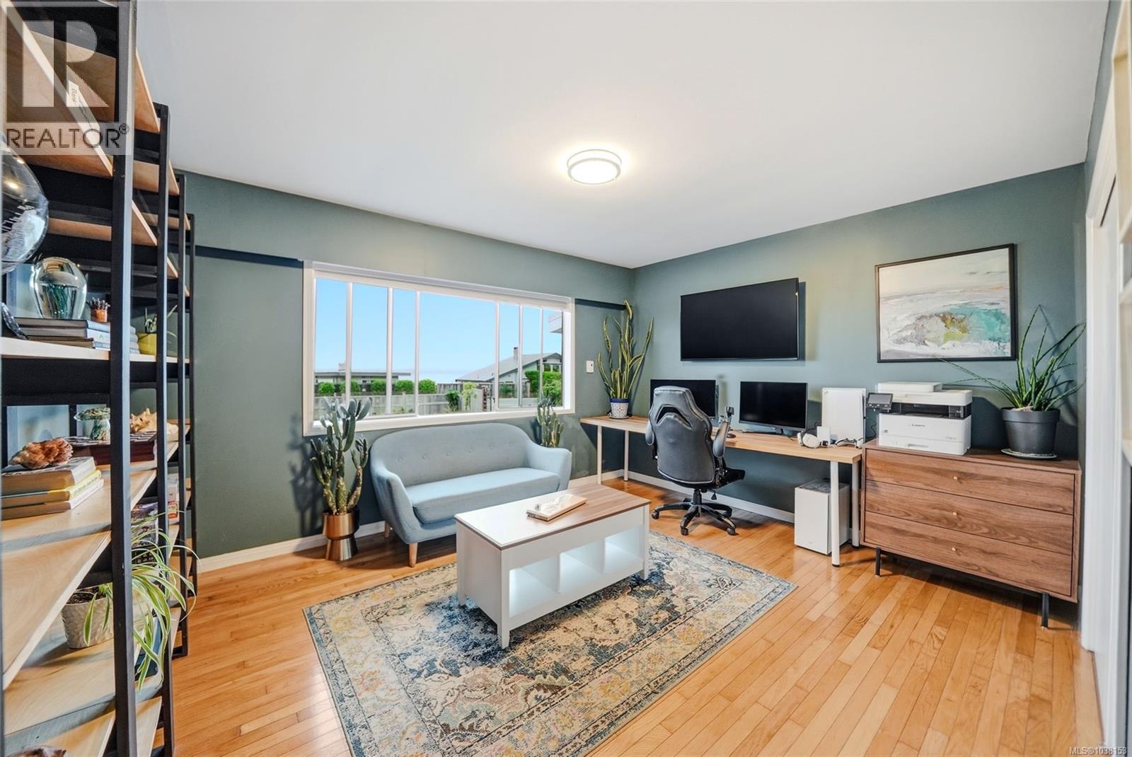 221 Elizabeth Ave, Qualicum Beach, British Columbia  V9K 1G8 - Photo 6 - 1038153