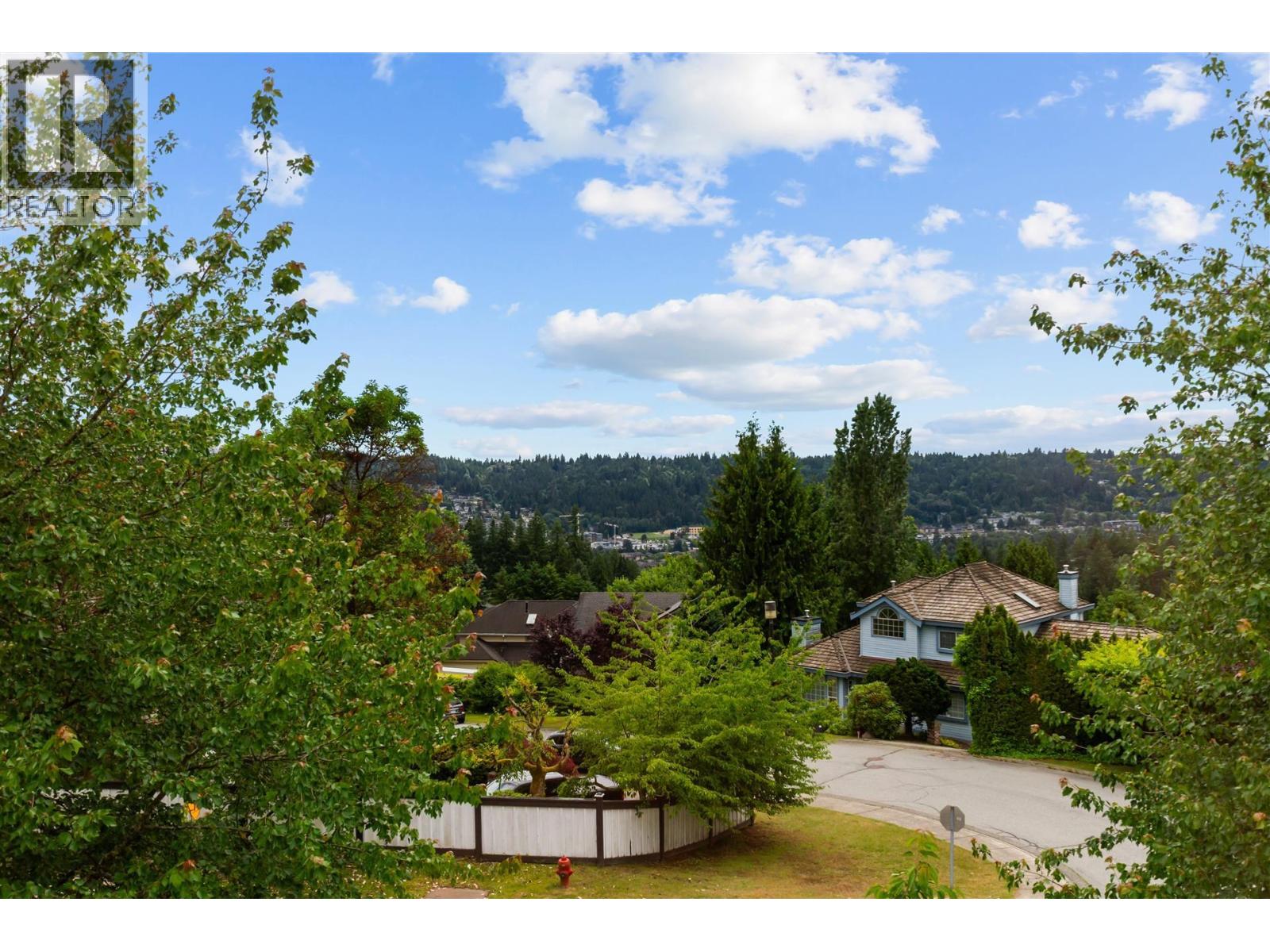 84 Ravine Drive, Port Moody, British Columbia  V3H 4T8 - Photo 2 - R3135078