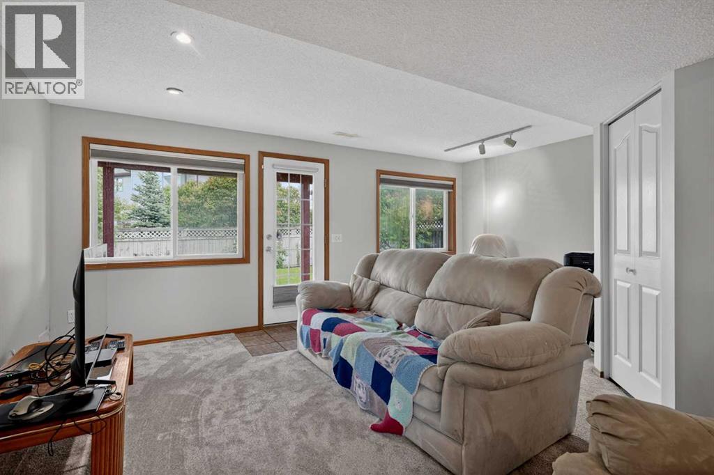 84 Hidden Spring Close NW, Calgary, Alberta  T3A 5K2 - Photo 25 - A2319136