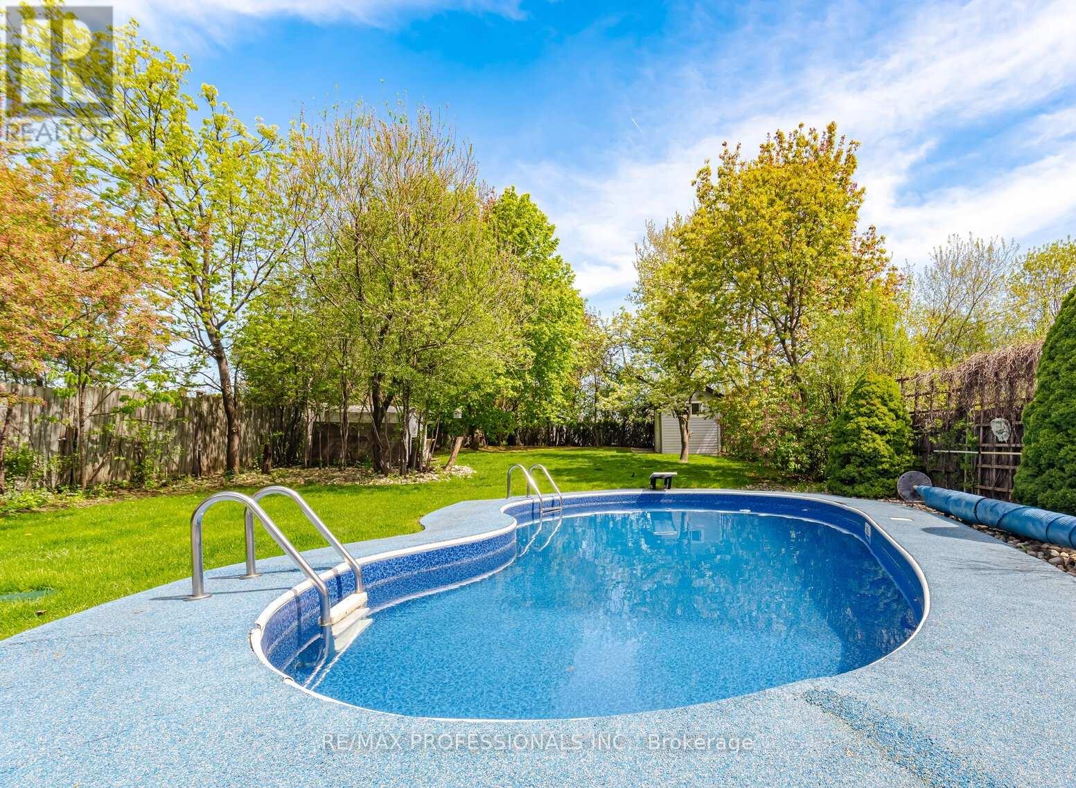 5 FLAVIAN CRESCENT, Brampton, Ontario