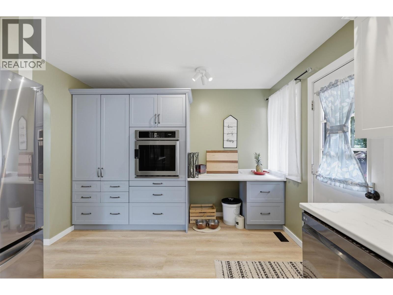 1681 Springhaven Place Avenue, Kamloops, British Columbia  V2E 1C6 - Photo 13 - 10390719