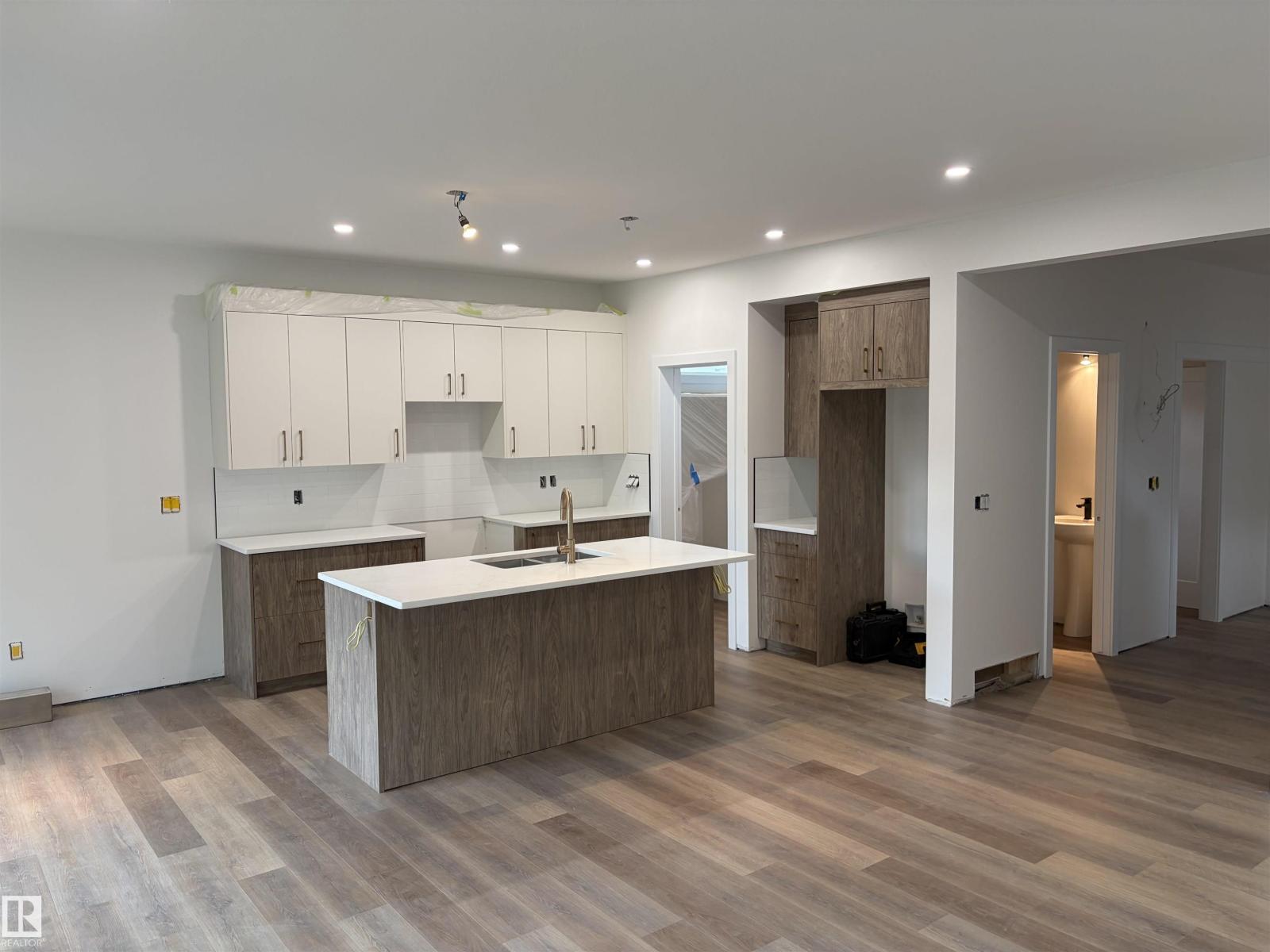 30 Elsinore Pl NW, Edmonton, Alberta  T5X 0M6 - Photo 10 - E4470220