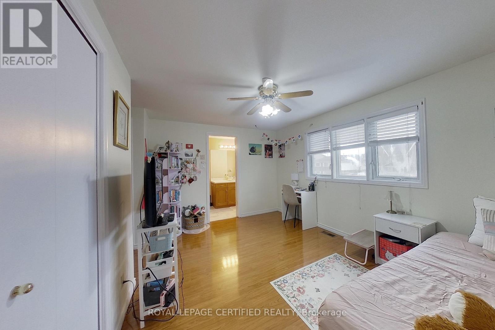 233 Benesfort Crescent, Kitchener, Ontario  N2N 3B5 - Photo 19 - X13434890