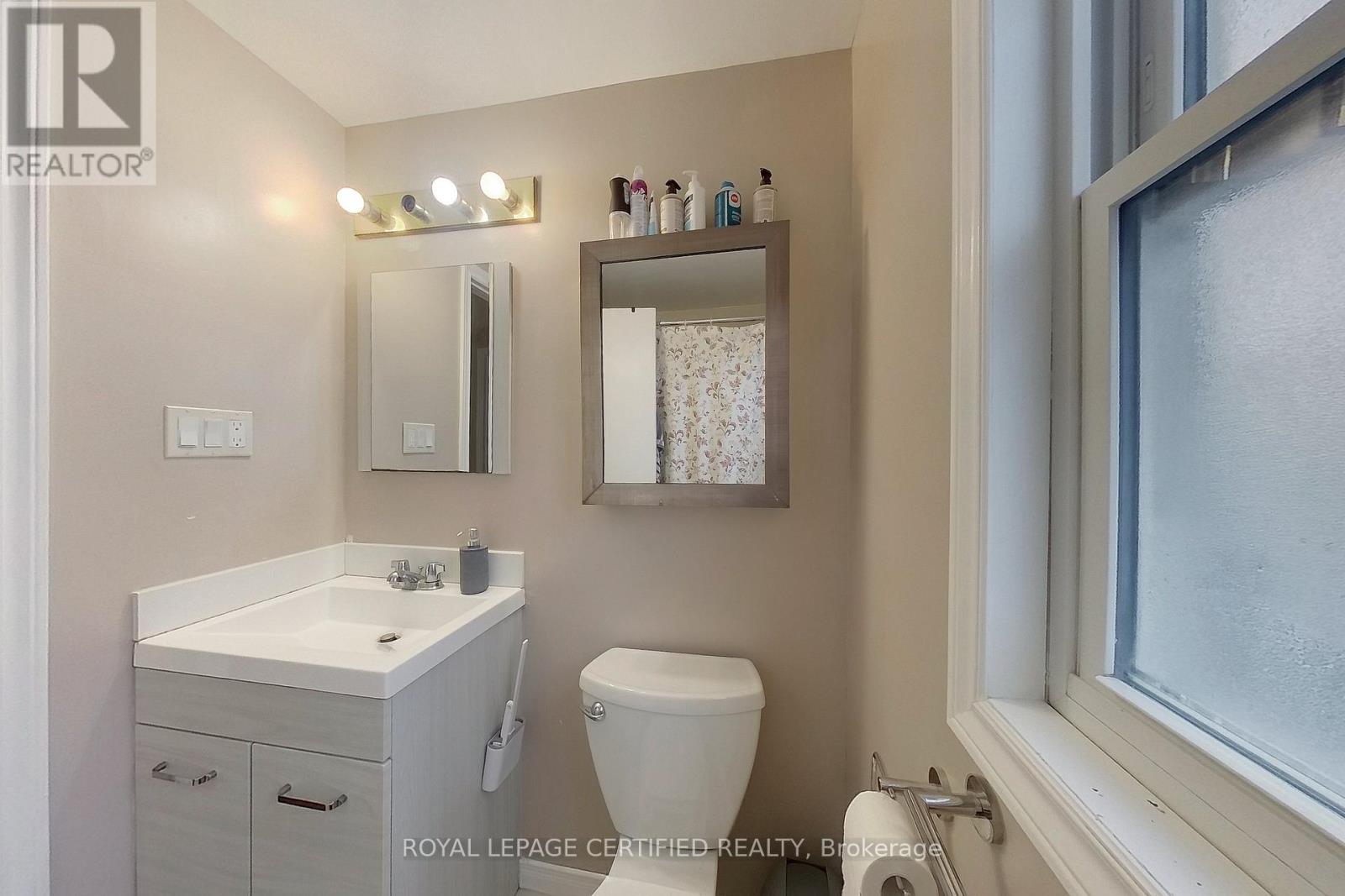 233 Benesfort Crescent, Kitchener, Ontario  N2N 3B5 - Photo 23 - X13434890