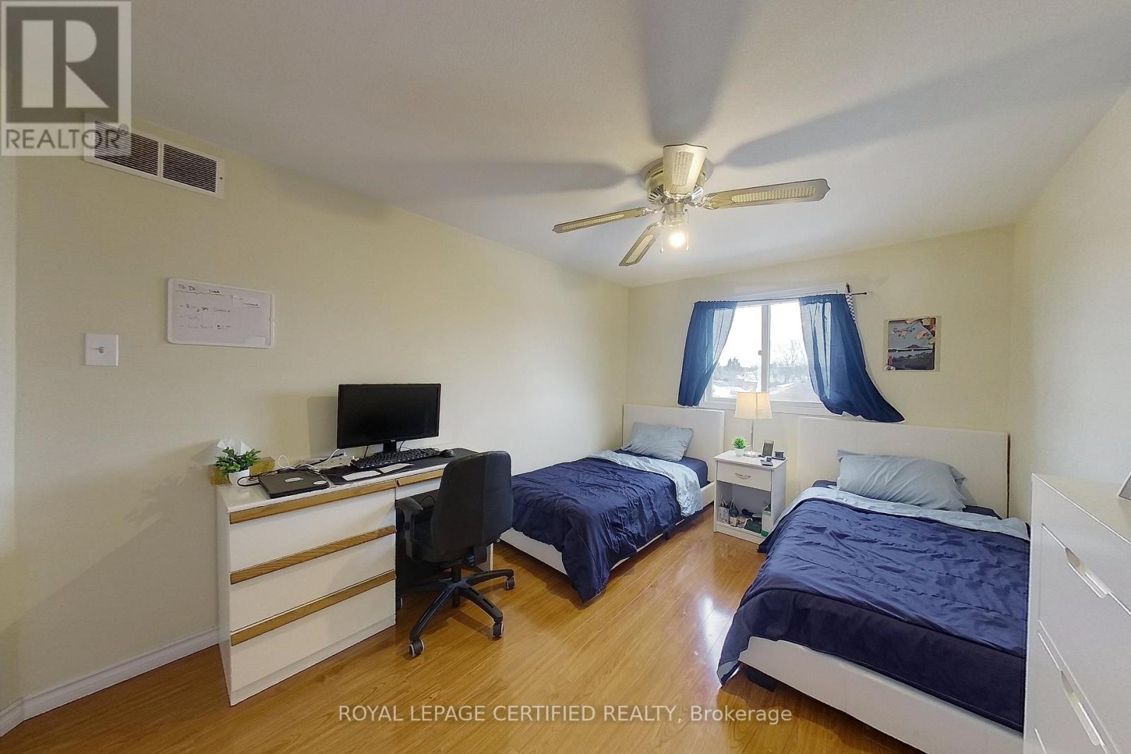 233 Benesfort Crescent, Kitchener, Ontario  N2N 3B5 - Photo 28 - X13434890
