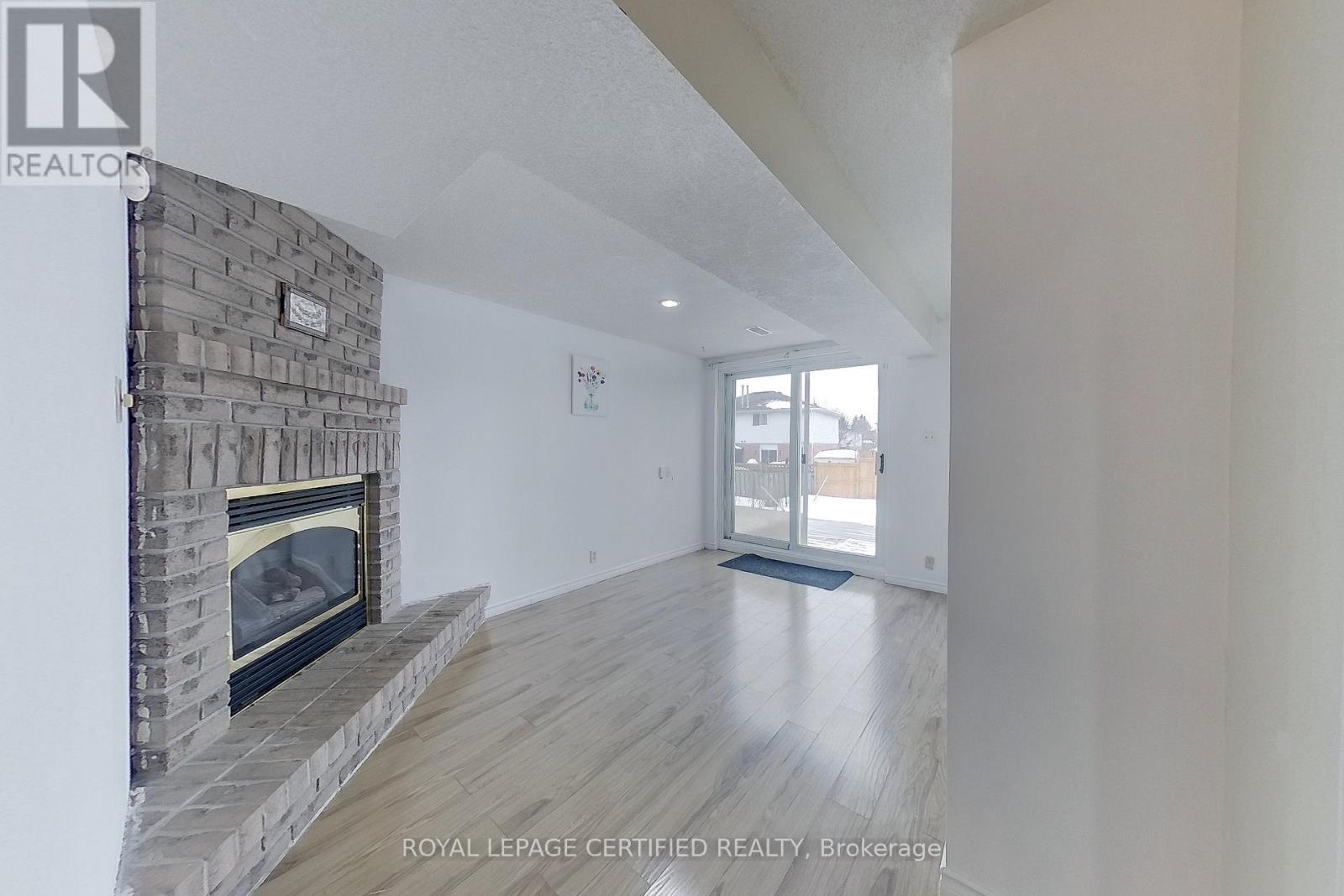 233 Benesfort Crescent, Kitchener, Ontario  N2N 3B5 - Photo 31 - X13434890