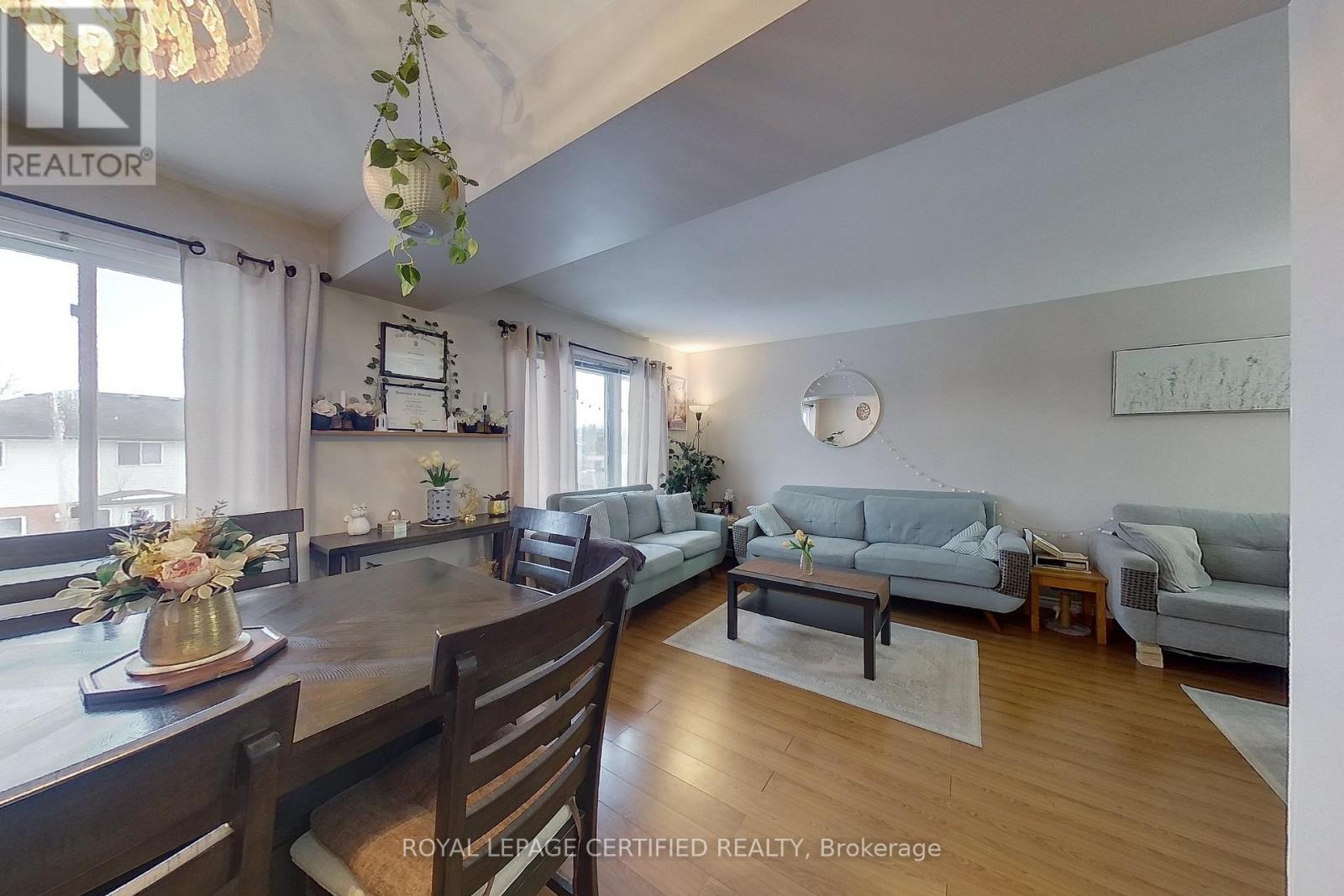 233 Benesfort Crescent, Kitchener, Ontario  N2N 3B5 - Photo 9 - X13434890