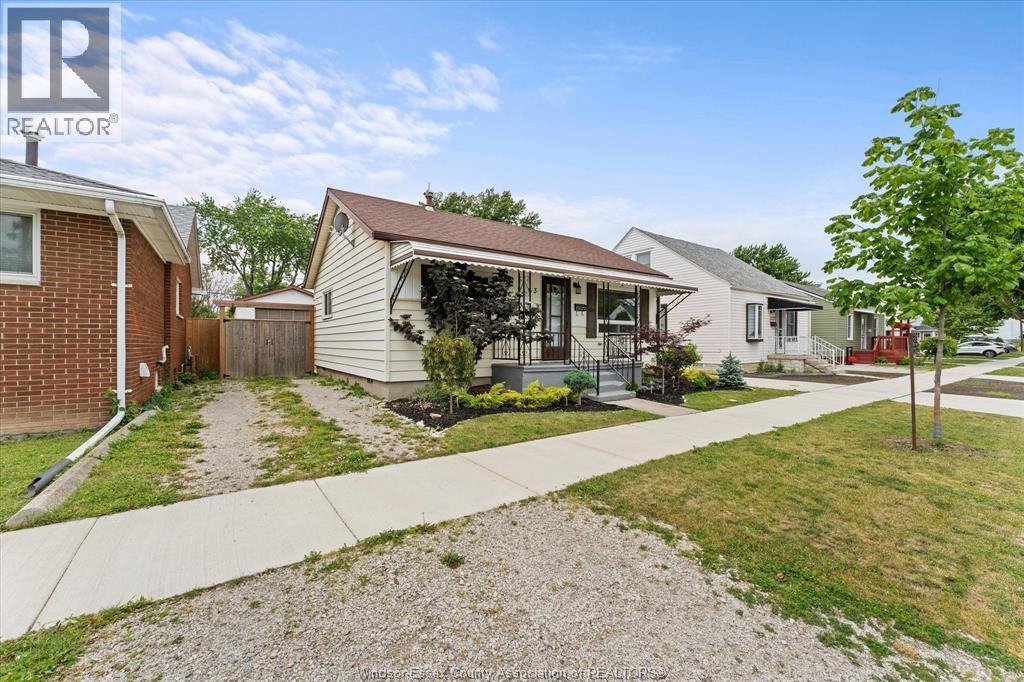 2163 Wellesley Avenue, Windsor, Ontario  N8W 2E8 - Photo 4 - 26013808