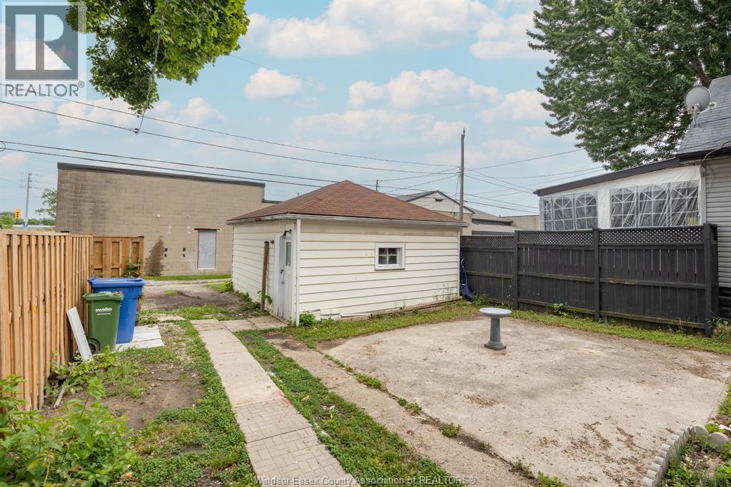 908 Oak Street, Windsor, Ontario  N9A 5G2 - Photo 28 - 26013858