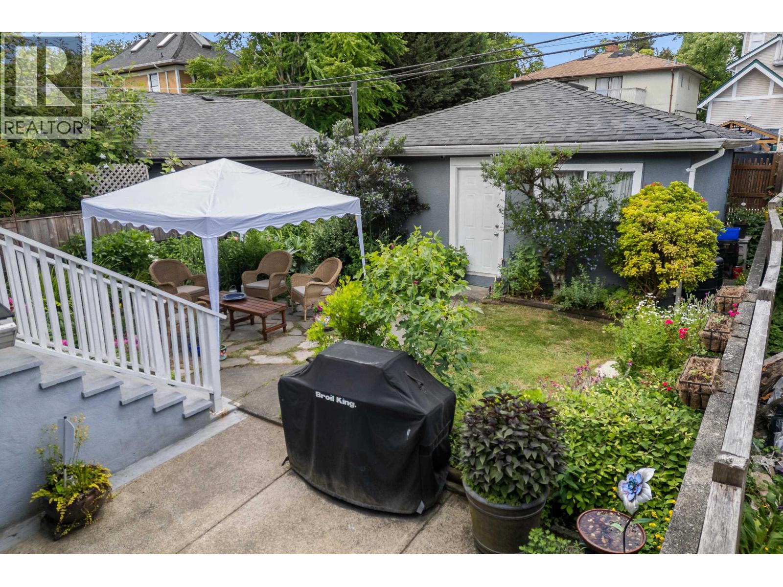 Listing image 4