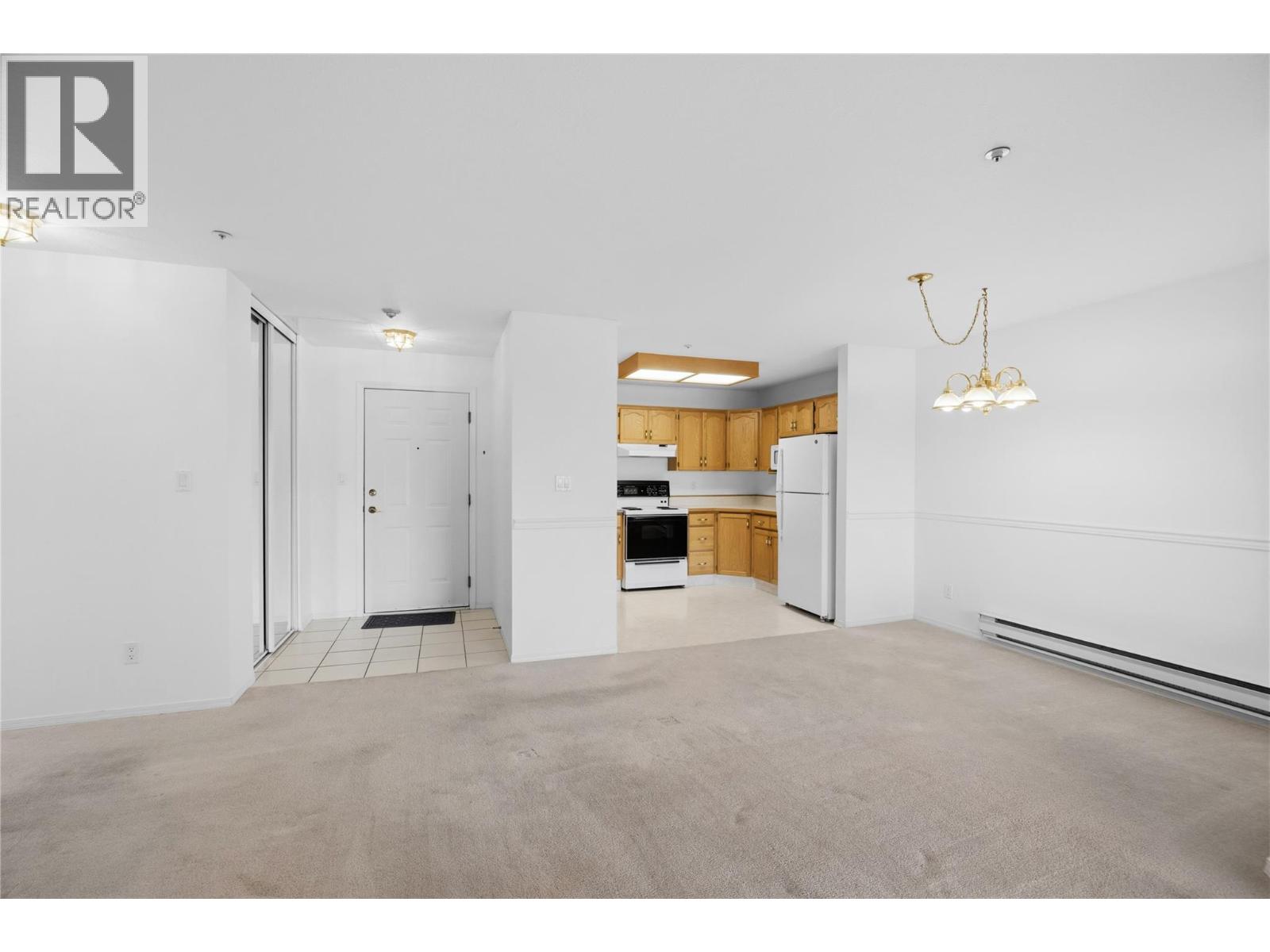 1750 Atkinson Street Unit# 409, Penticton, British Columbia  V2A 7M6 - Photo 2 - 10374473