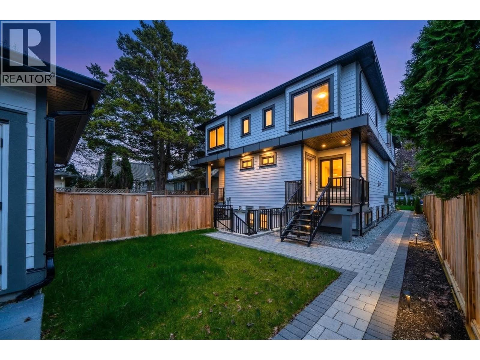 2837 W 31st Avenue, Vancouver, British Columbia  V6L 2A3 - Photo 2 - R3135236