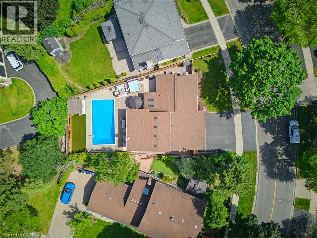 2063 Cavendish Drive, Burlington, Ontario L7P 1Y9 - Photo 2 - 40832461