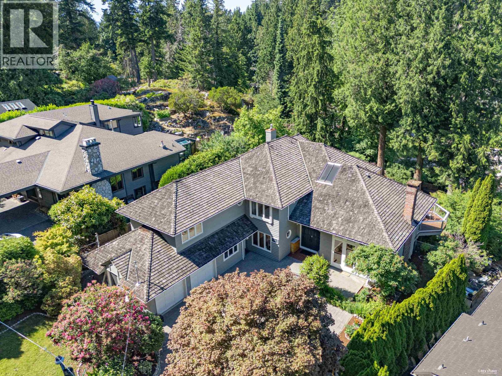 4941 Water Lane, West Vancouver, British Columbia  V7W 1K4 - Photo 37 - R3134886