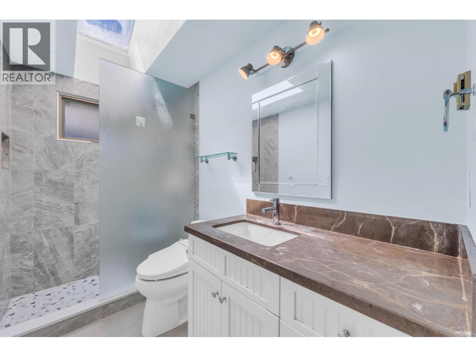 4941 Water Lane, West Vancouver, British Columbia  V7W 1K4 - Photo 31 - R3134886