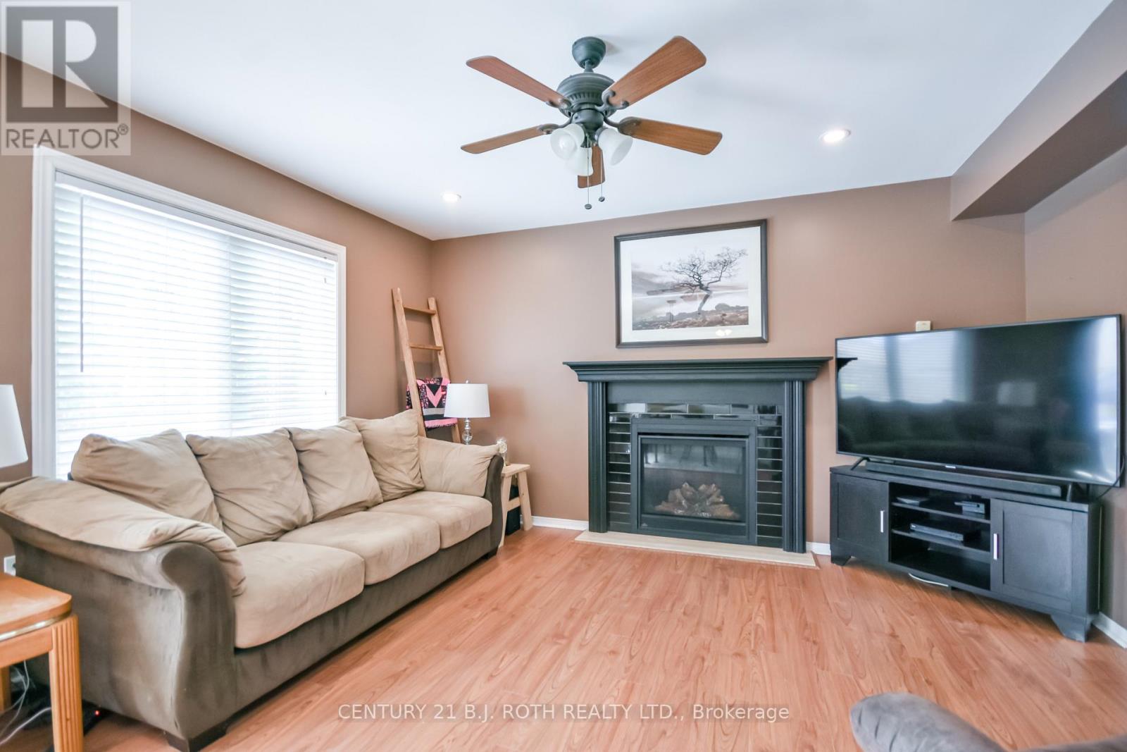 42 Farmstead Crescent, Barrie, Ontario  L4N 8S1 - Photo 9 - S13226344