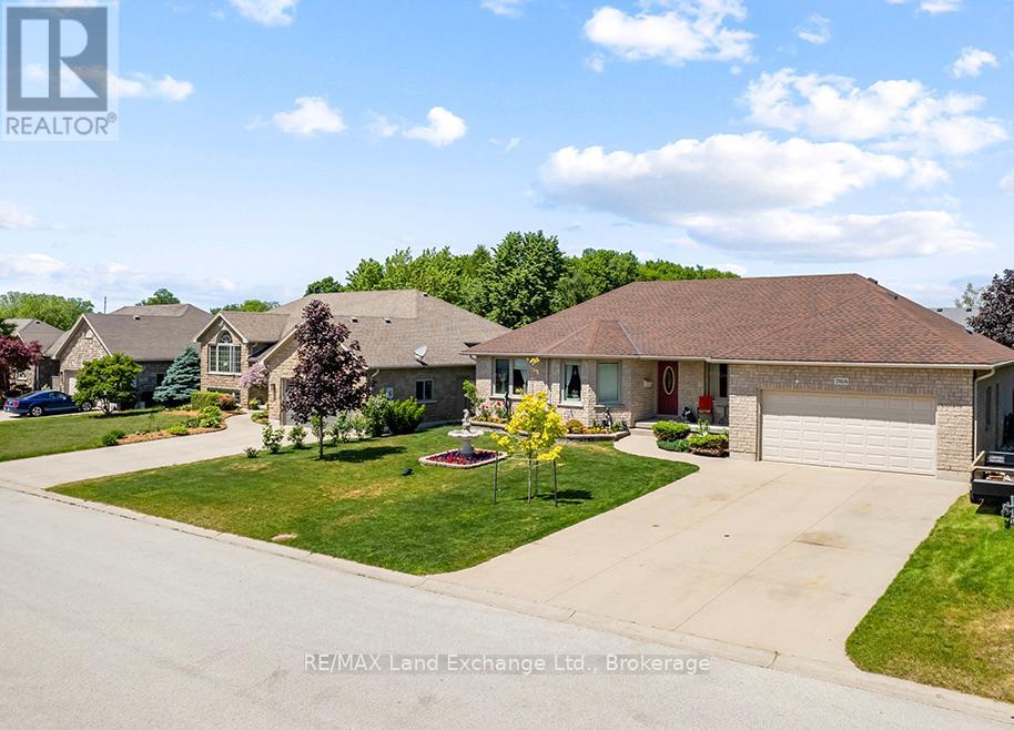 785 WOODLAND DRIVE, Saugeen Shores, Ontario