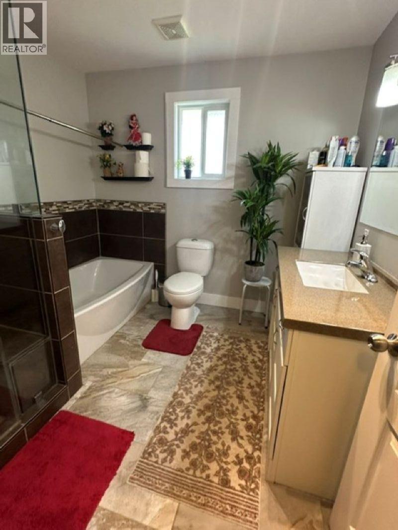 10404 88a Street, Fort St. John, British Columbia  V1J 5X7 - Photo 24 - R3135215