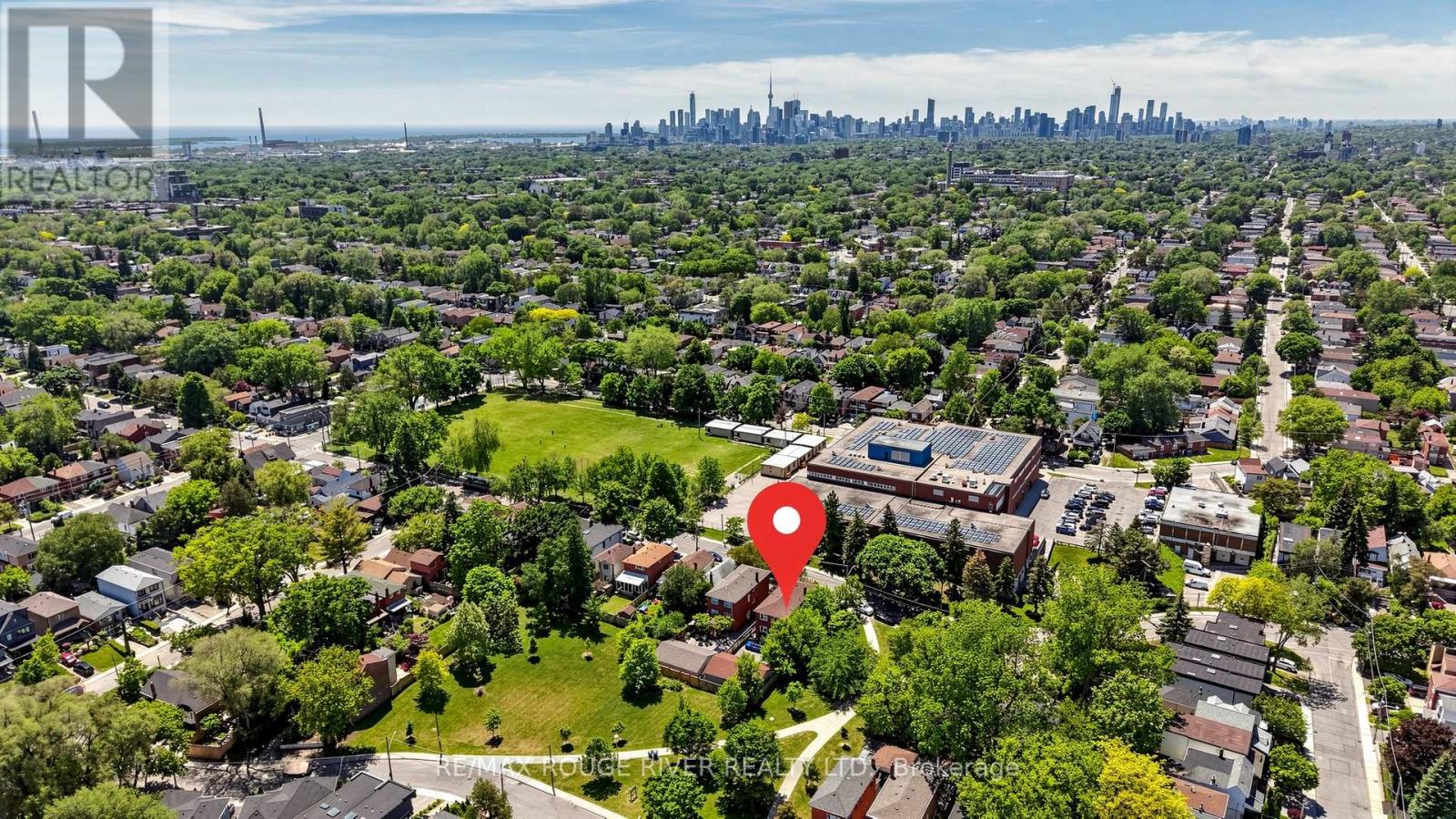 263 Oak Park Avenue, Toronto, Ontario  M4C 4N4 - Photo 48 - E13420982