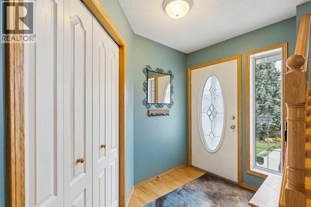 23 Tuscarora Close NW, Calgary, Alberta  T3L 2B7 - Photo 14 - A2317670