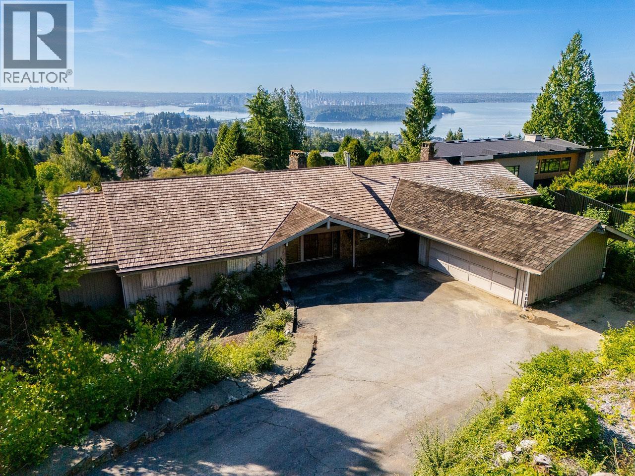 1364 Chartwell Drive, West Vancouver, British Columbia  V7S 2R5 - Photo 3 - R3133460
