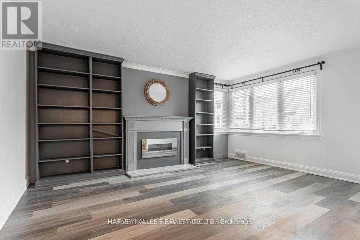 Main - 157 Viewmount Avenue, Toronto, Ontario  M6B 1T5 - Photo 4 - C13219056