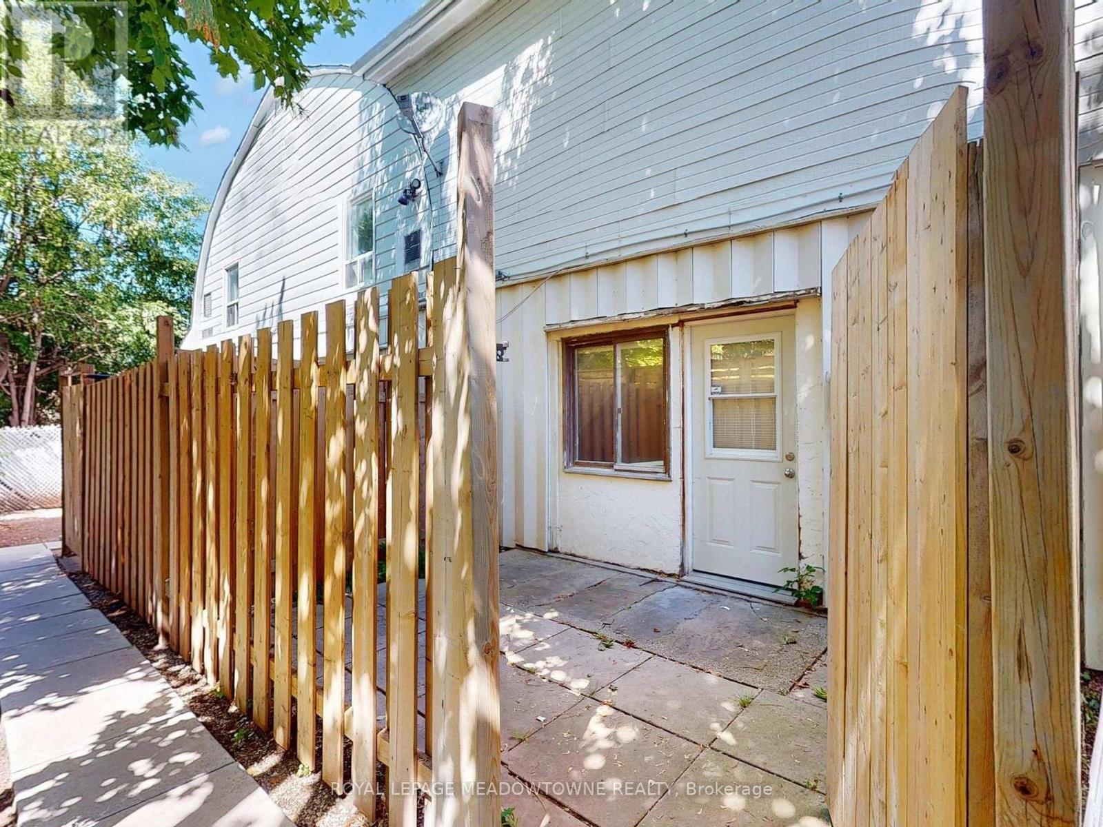 6 - 12 Wesleyan Street