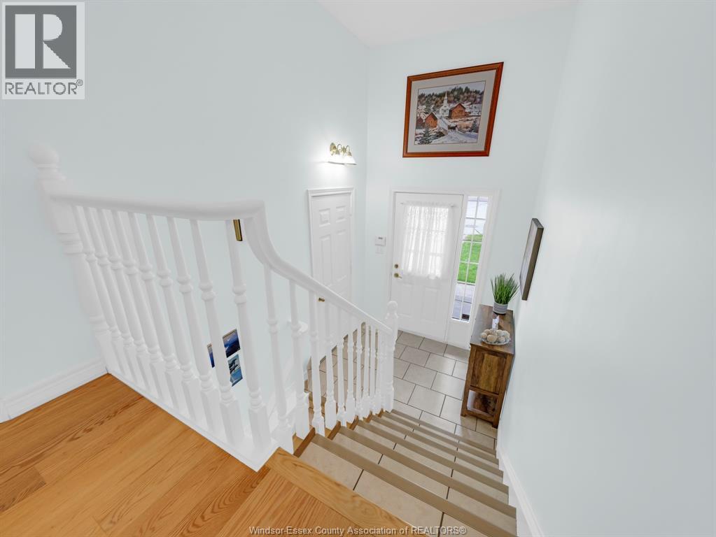 966 Fielding Crt, Windsor, Ontario N9G 2S9 - Photo 3 - 26013719