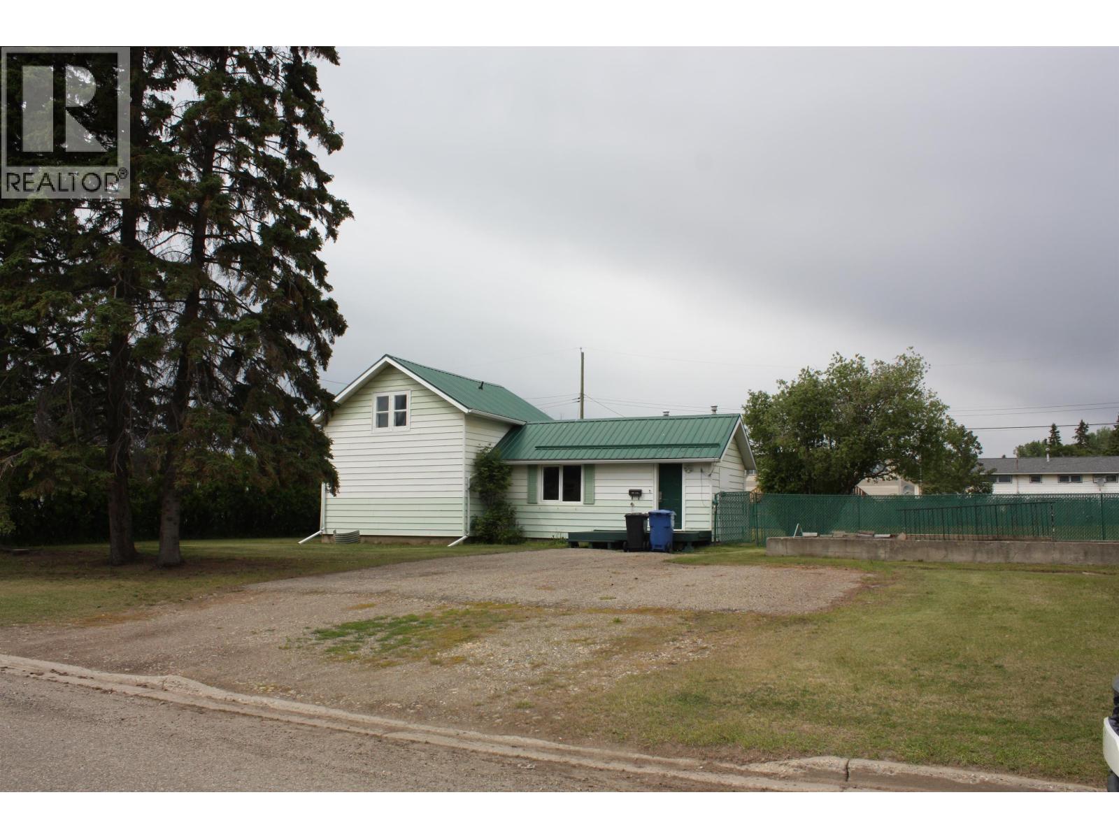 9424-9503 95 Street, Fort St. John, British Columbia  V1J 3M3 - Photo 2 - R3135259