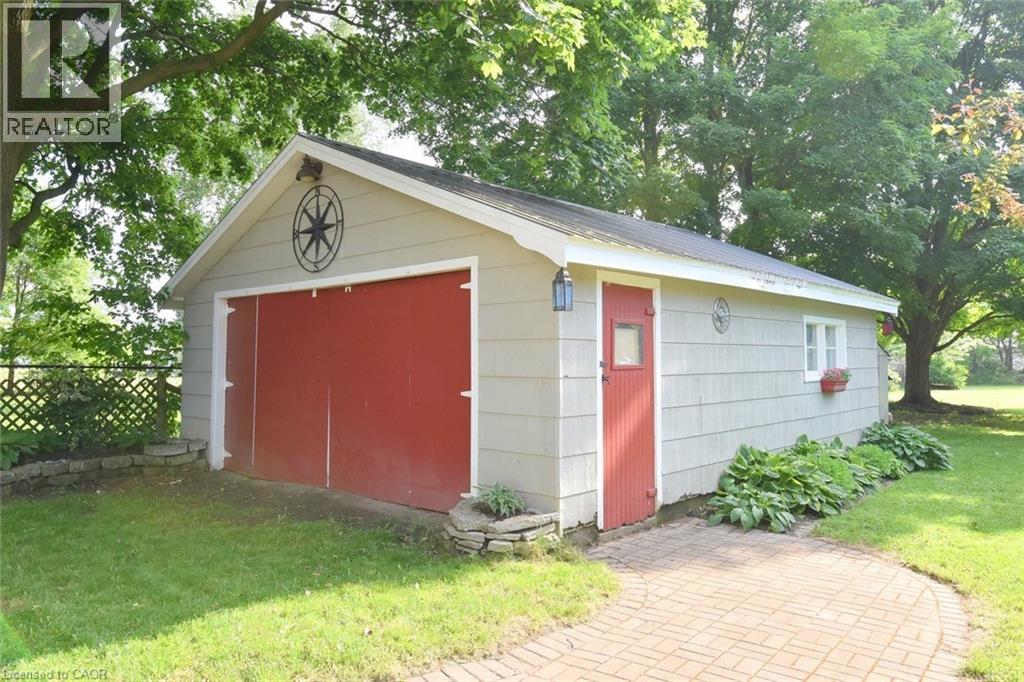 353 Maple Avenue S, Burford, Ontario  N0E 1A0 - Photo 44 - 40839170