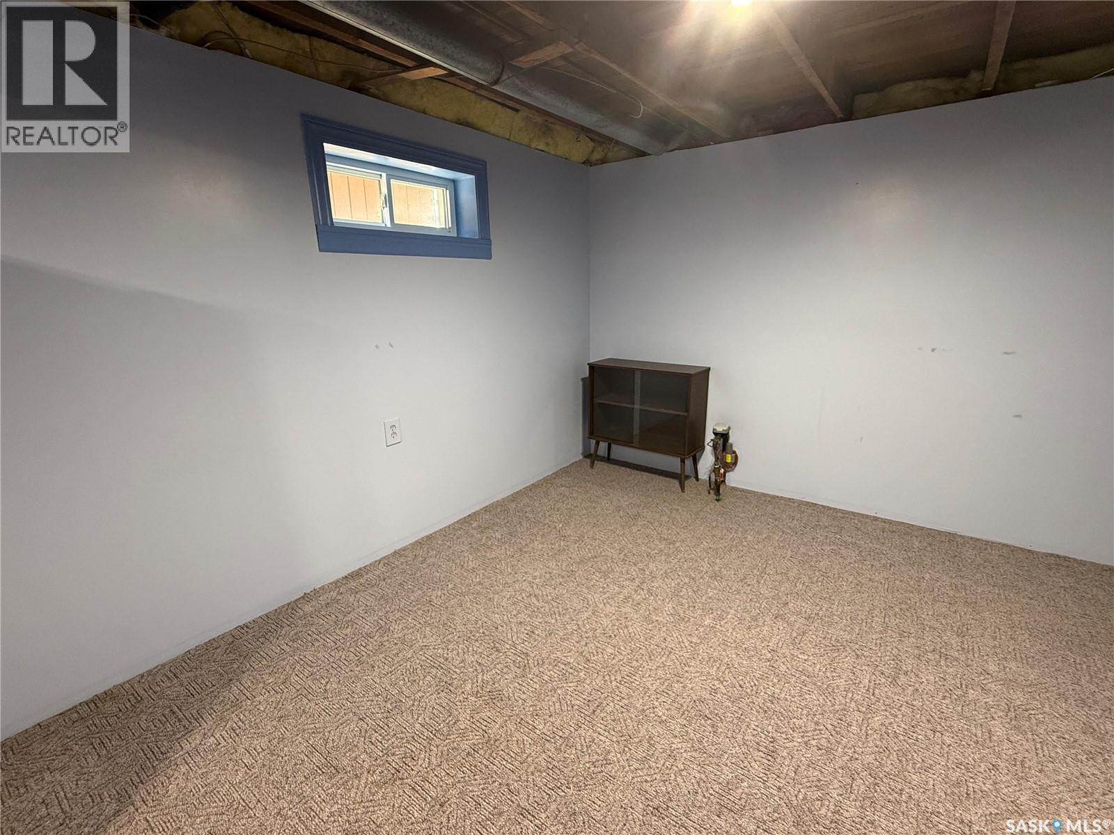 72 11th Street, Weyburn, Saskatchewan  S4H 1J3 - Photo 22 - SK035916