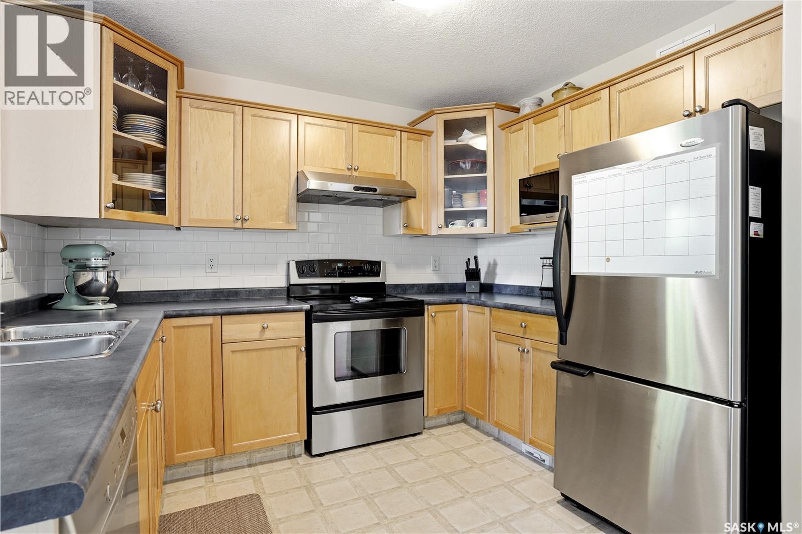 3610 Sandringham Road E, Regina, Saskatchewan  S4V 3C4 - Photo 11 - SK039153