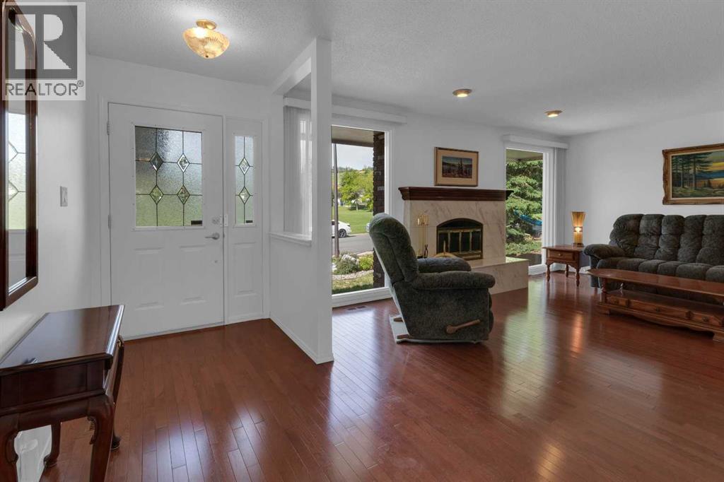 316 Norseman Road NW, Calgary, Alberta  T2K 5M5 - Photo 2 - A2319056