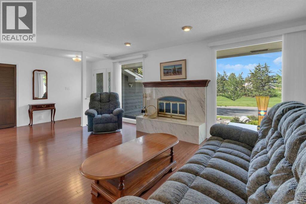 316 Norseman Road NW, Calgary, Alberta  T2K 5M5 - Photo 5 - A2319056